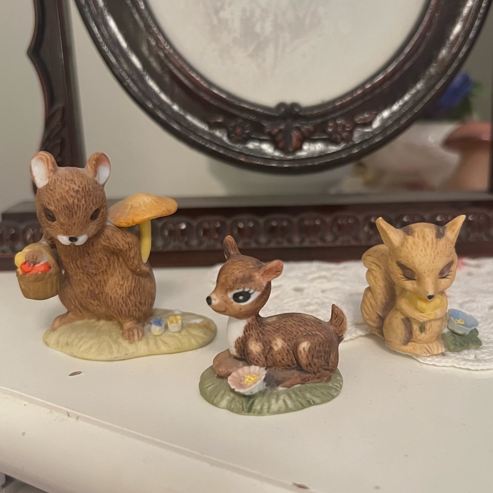 3 Vintage Woodland Ceramic Figurines ENESCO Made in Taiwan Squirrel Deer Mouse